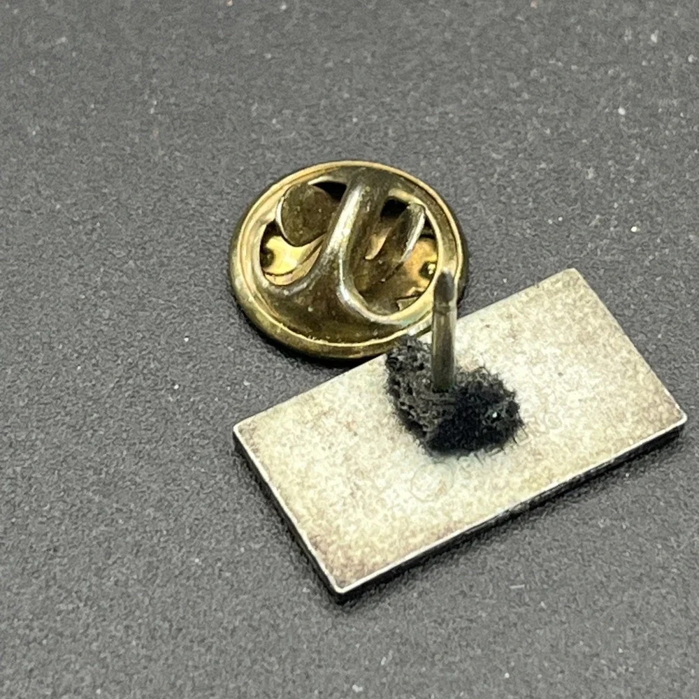 Lakeland‎ Regional Medical Center 5 Years Service Award Lapel Hat Pin